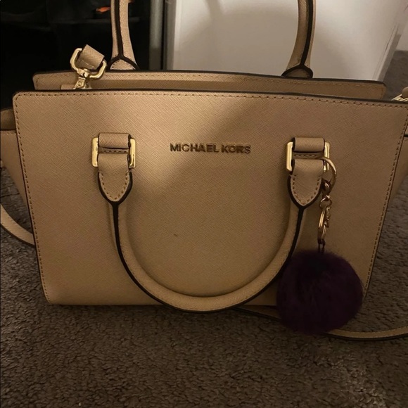 Mk Purses - Picture 3 of 6